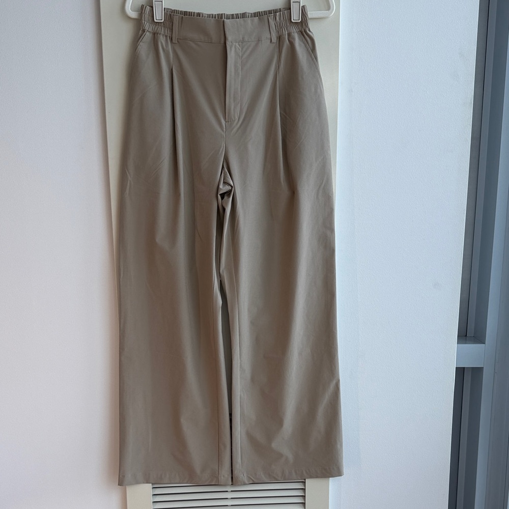 ALO Yoga trousers